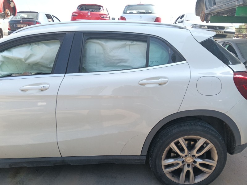 Recambio de puerta trasera izquierda para mercedes-benz clase gla (x156) gla 220 d (156.903) referencia OEM IAM 156730010564  