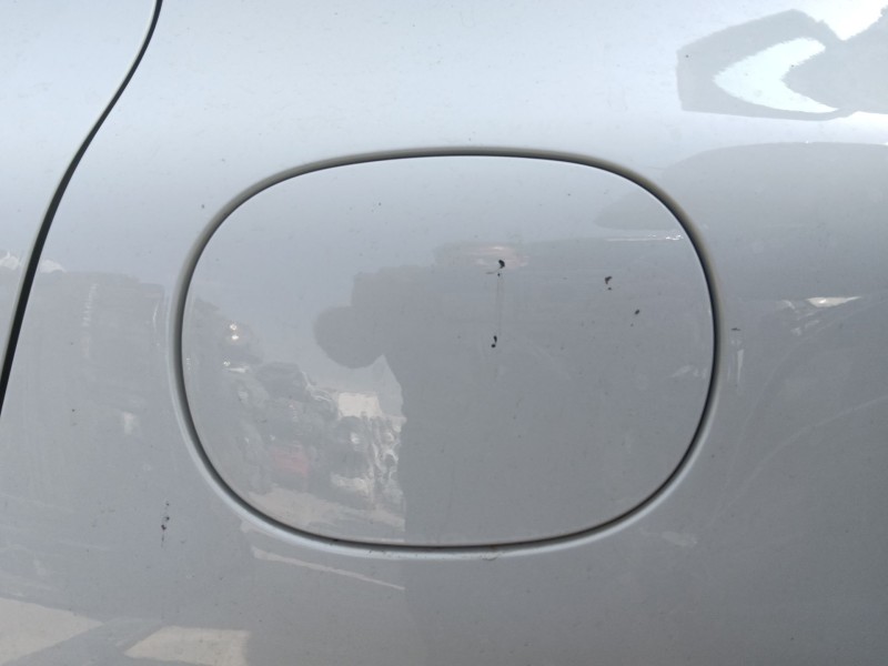 Recambio de tapa exterior combustible para mercedes-benz clase gla (x156) gla 220 d (156.903) referencia OEM IAM   