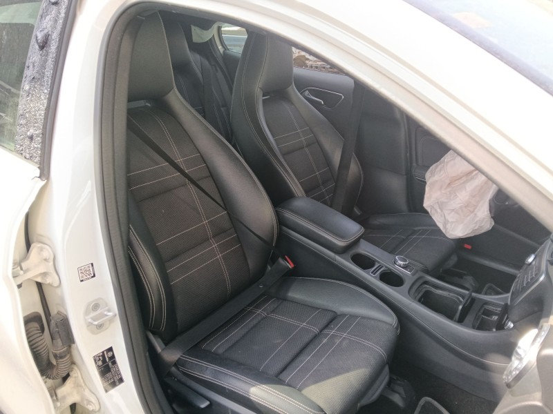 Recambio de asiento delantero derecho para mercedes-benz clase gla (x156) gla 220 d (156.903) referencia OEM IAM   
