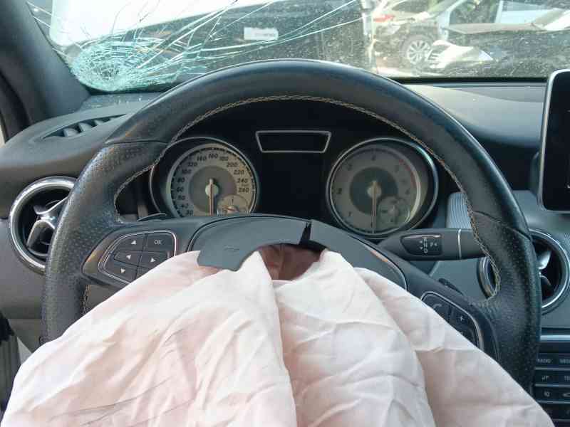 Recambio de volante para mercedes-benz clase gla (x156) gla 220 d (156.903) referencia OEM IAM   