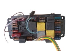 Recambio de caja fusibles delantera para mercedes-benz clase c (w203) c 220 cdi (203.006) referencia OEM IAM    2