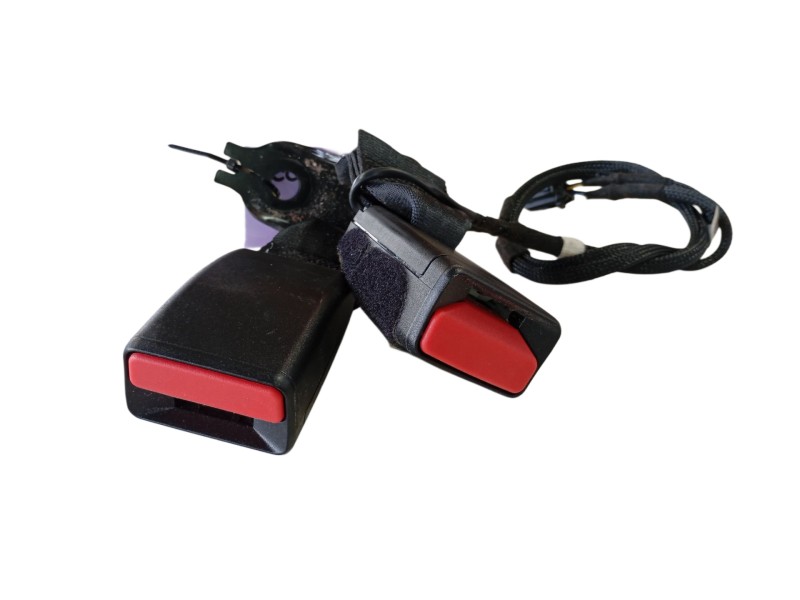 Recambio de enganche cinturon trasero derecho para opel corsa f (p2jo) corsa-e (68) referencia OEM IAM   