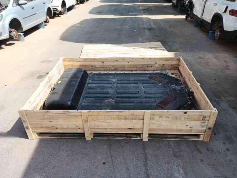 Recambio de bateria para ford mustang mach-e (cgw) ev 4x4 referencia OEM IAM 2825872  