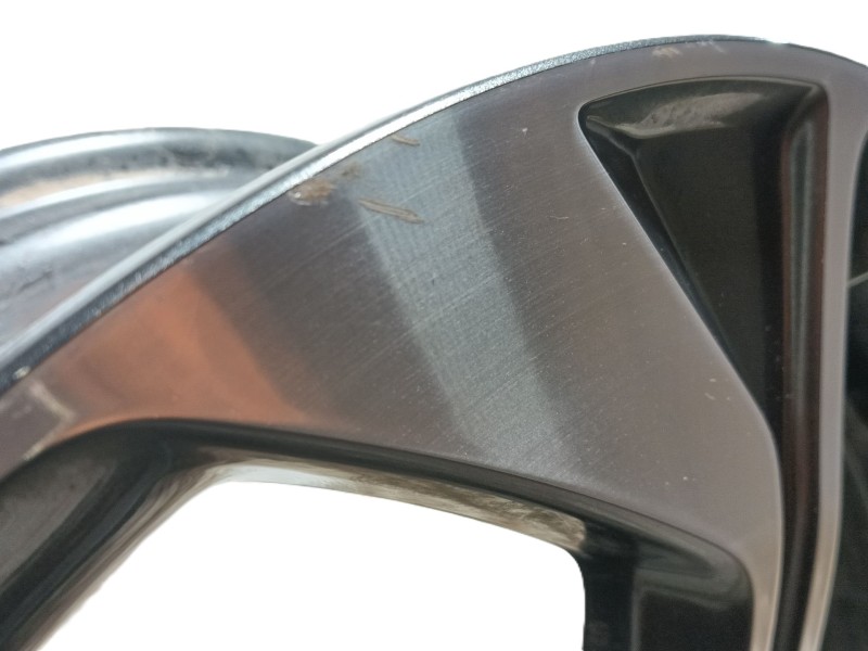 Recambio de llanta para kia xceed (cd) 1.0 t-gdi referencia OEM IAM   