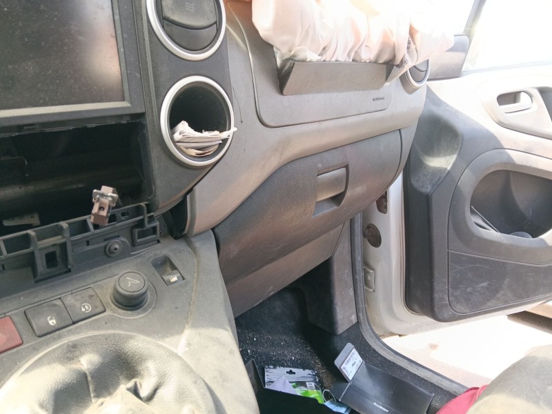 Recambio de guantera para citroën berlingo multispace (b9) 1.6 bluehdi 120 referencia OEM IAM   