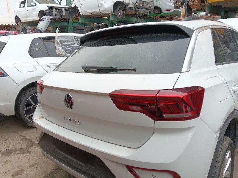 Recambio de porton trasero para volkswagen t-roc (a11, d11) 1.5 tsi referencia OEM IAM 2GA827025B  