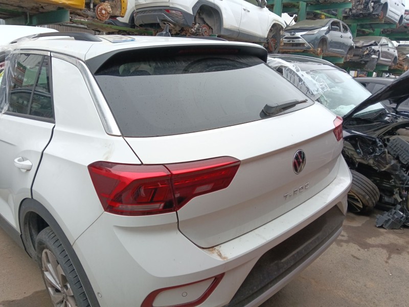 Recambio de porton trasero para volkswagen t-roc (a11, d11) 1.5 tsi referencia OEM IAM 2GA827025B  