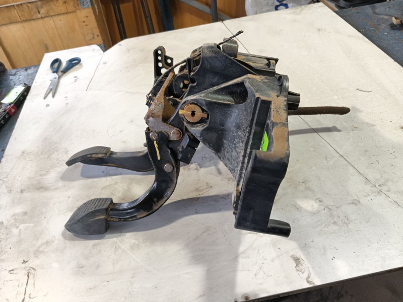 Recambio de pedal freno para fiat doblo autobús (263_) 1.3 d multijet (263axc1a) referencia OEM IAM   