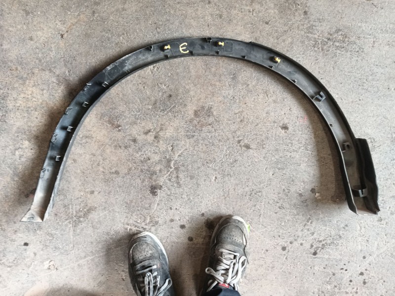 Recambio de aletin trasero izquierdo para nissan qashqai ii (j11, j11_) 1.3 dig-t referencia OEM IAM   