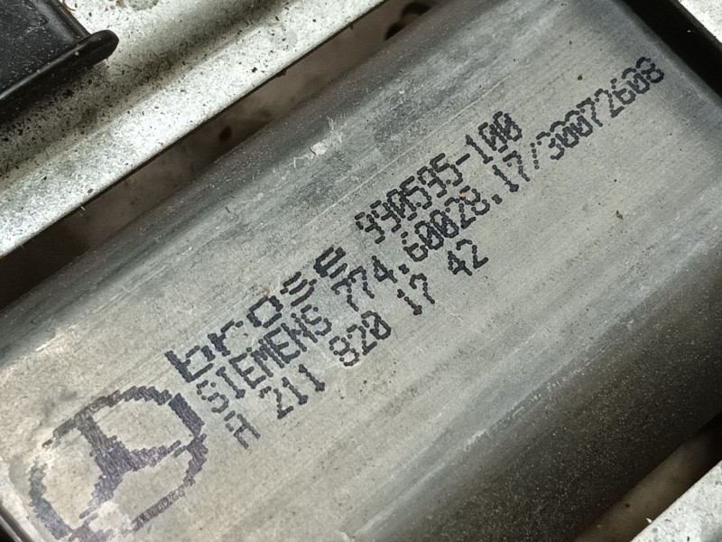 Recambio de elevalunas delantero derecho para mercedes-benz clase c (w203) c 220 cdi (203.006) referencia OEM IAM 2037201646  