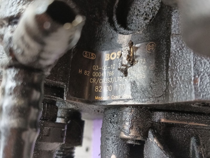 Recambio de bomba inyeccion para nissan interstar autobús (x70) dci 115 referencia OEM IAM 8200041766  