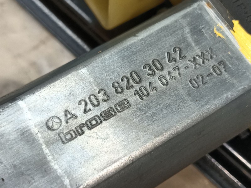 Recambio de elevalunas trasero derecho para mercedes-benz clase c (w203) c 220 cdi (203.006) referencia OEM IAM 2037300446  