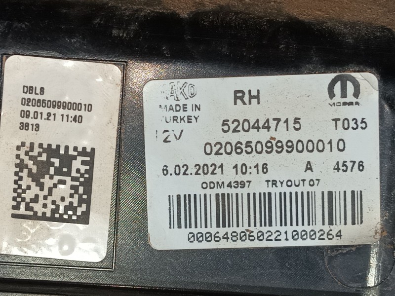 Recambio de piloto trasero derecho para fiat doblo autobús (263_) 1.3 d multijet (263axc1a) referencia OEM IAM 52044715  