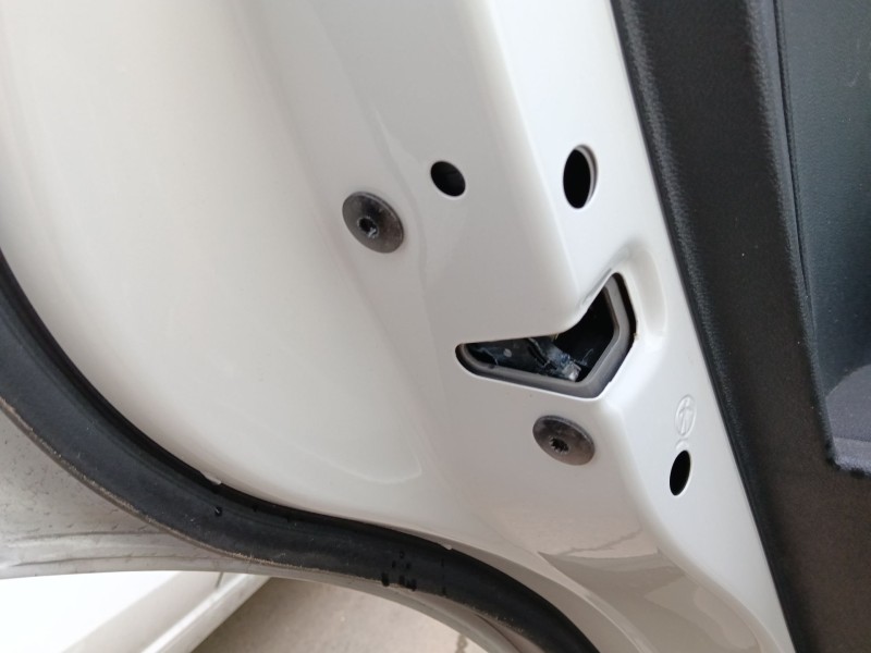 Recambio de cerradura puerta trasera izquierda para volkswagen t-roc (a11, d11) 1.5 tsi referencia OEM IAM 5TA839015Q  