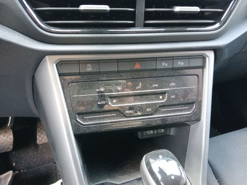 Recambio de mando calefaccion / aire acondicionado para volkswagen t-roc (a11, d11) 1.5 tsi referencia OEM IAM   