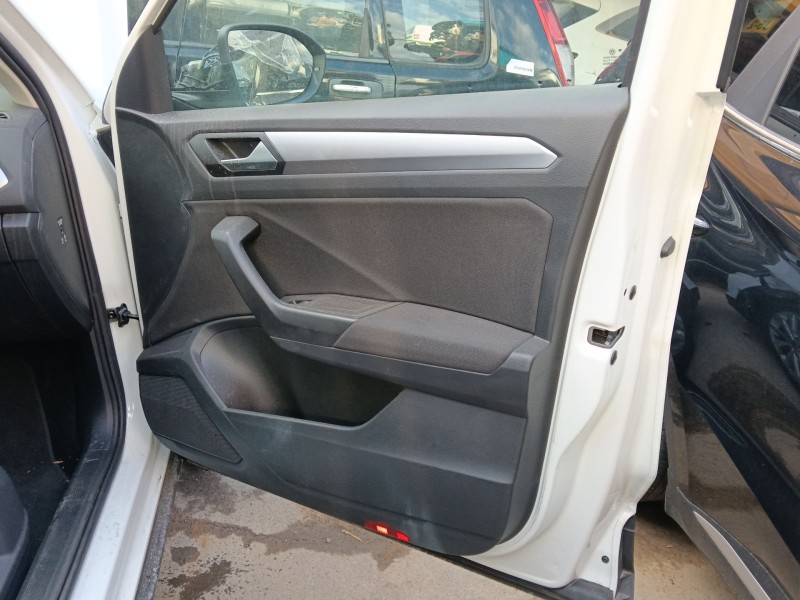Recambio de guarnecido puerta delantera derecha para volkswagen t-roc (a11, d11) 1.5 tsi referencia OEM IAM   
