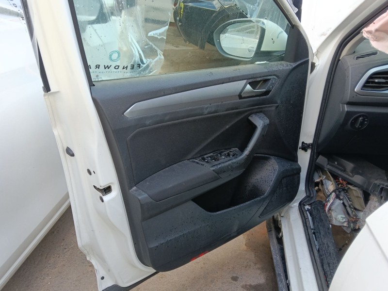 Recambio de guarnecido puerta delantera izquierda para volkswagen t-roc (a11, d11) 1.5 tsi referencia OEM IAM   
