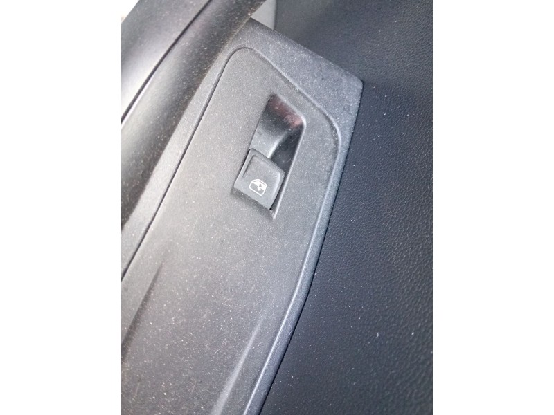 Recambio de mando elevalunas trasero derecho para volkswagen t-roc (a11, d11) 1.5 tsi referencia OEM IAM 5G0959855KWHS  