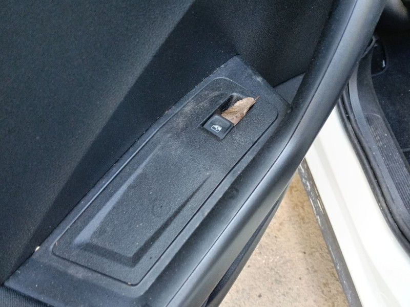 Recambio de mando elevalunas trasero izquierdo para volkswagen t-roc (a11, d11) 1.5 tsi referencia OEM IAM 5G0959855KWHS  