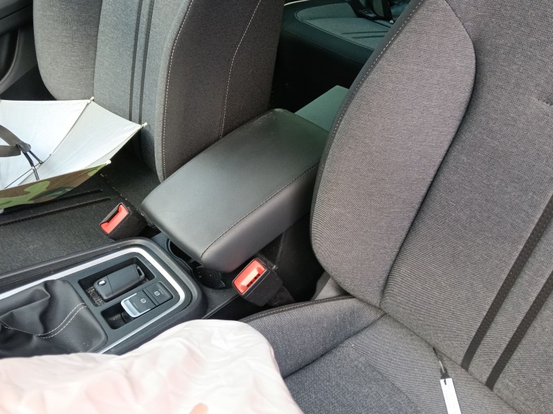 Recambio de apoyabrazos central para seat ateca (kh7, khp) 1.0 tsi referencia OEM IAM   