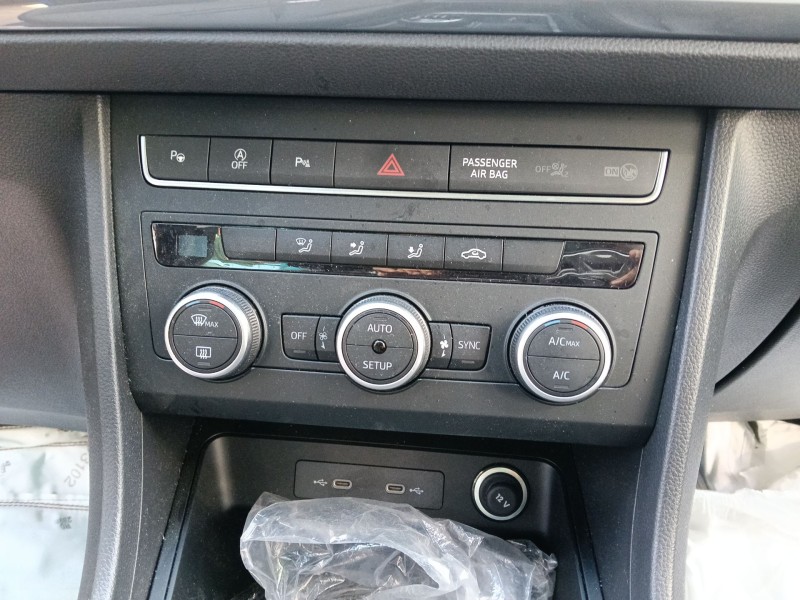Recambio de mando calefaccion / aire acondicionado para seat ateca (kh7, khp) 1.0 tsi referencia OEM IAM   