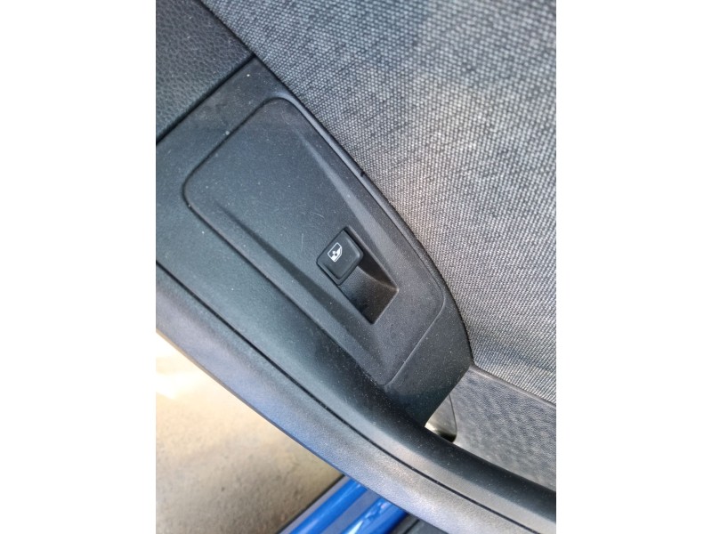 Recambio de mando elevalunas trasero izquierdo para seat ateca (kh7, khp) 1.0 tsi referencia OEM IAM   