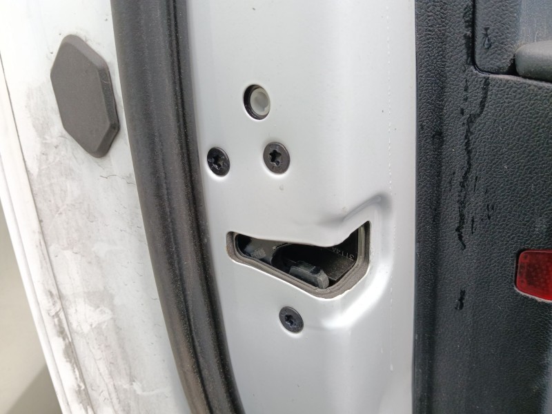 Recambio de cerradura puerta delantera izquierda para ford kuga iii (dfk) 2.5 fhev referencia OEM IAM 2697822  