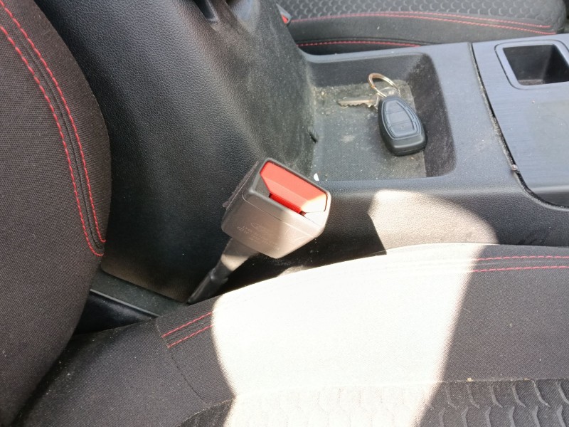 Recambio de enganche cinturon delantero derecho para ford kuga iii (dfk) 2.5 fhev referencia OEM IAM   