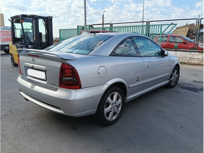 opel astra g coupé (t98) del año 2000