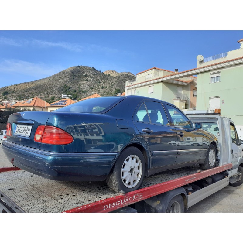 MERCEDES-BENZ CLASE E (W210) BERLINA DIESEL