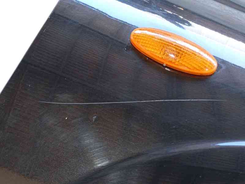 Recambio de aleta delantera derecha para nissan almera ii hatchback (n16) 2.2 dci referencia OEM IAM 631004M631  