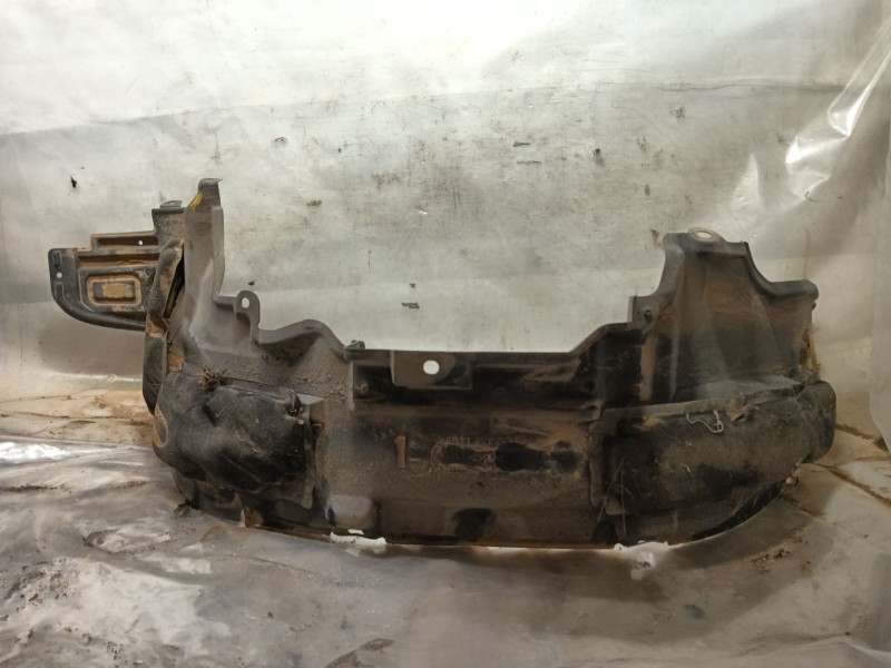 Recambio de paso de rueda delantero izquierdo para nissan x-trail i (t30) 2.2 dci referencia OEM IAM 63841EQ300 63841EQ000 