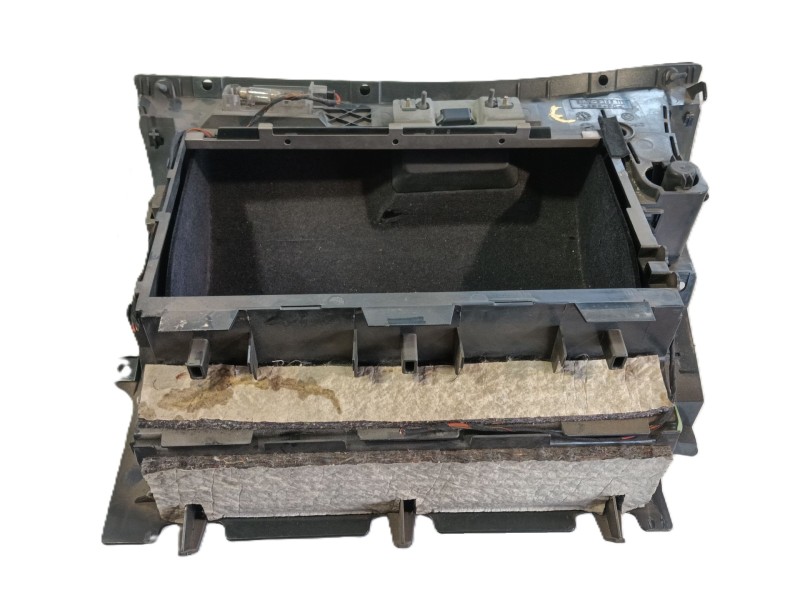 Recambio de guantera para bmw 3 (e46) 320 d referencia OEM IAM 51168196111 / 51167141581  