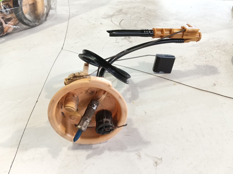 Recambio de bomba combustible para bmw 3 (e46) 320 d referencia OEM IAM   