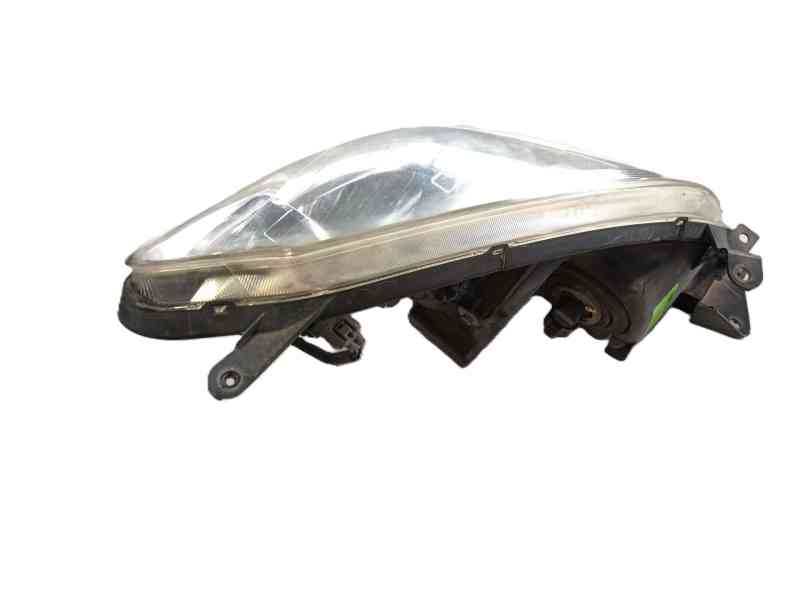Recambio de faro izquierdo para toyota corolla verso (zer_, zze12_, r1_) 2.2 d-4d (aur10_) referencia OEM IAM 811700F010  