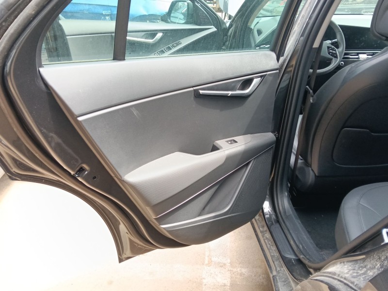 Recambio de guarnecido puerta trasera izquierda para kia niro ii (sg2) 1.6 gdi plug-in hybrd referencia OEM IAM   