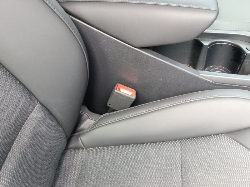 Recambio de enganche cinturon delantero derecho para kia niro ii (sg2) 1.6 gdi plug-in hybrd referencia OEM IAM   