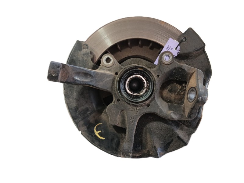 Recambio de mangueta delantera derecha para mitsubishi l200 (k7_t, k6_t, k5_t) 2.5 td 4wd (k74t) referencia OEM IAM MR113885  