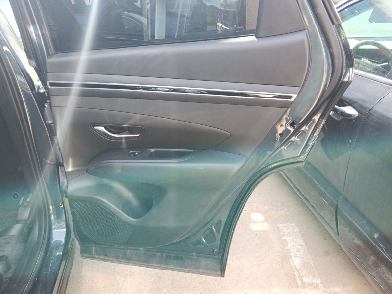 Recambio de guarnecido puerta trasera derecha para hyundai tucson (nx4e, nx4a) 1.6 t-gdi referencia OEM IAM   