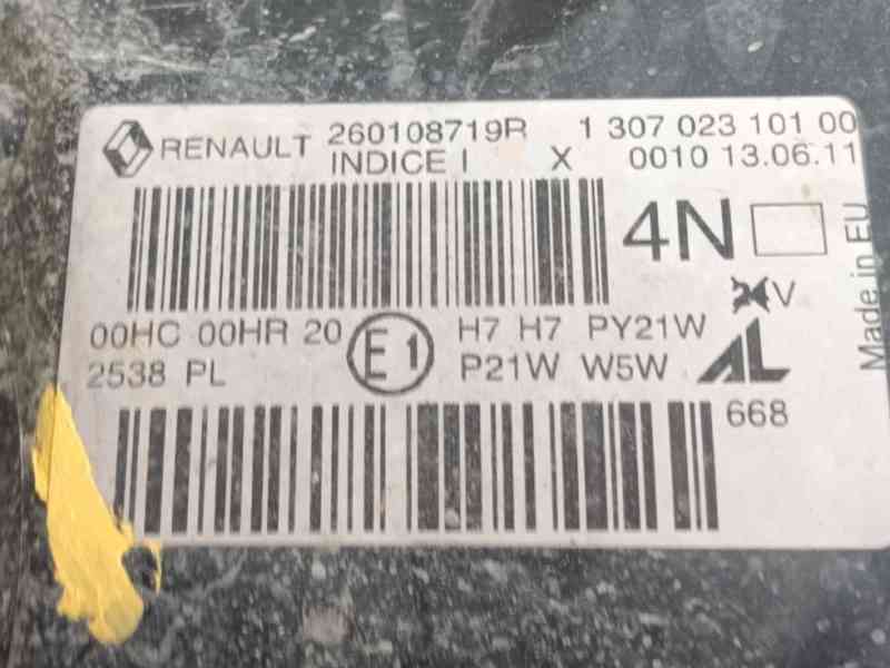 Recambio de faro derecho para renault megane iii hatchback (bz0/1_, b3_) 1.5 dci referencia OEM IAM 260100850R / 260108719R  