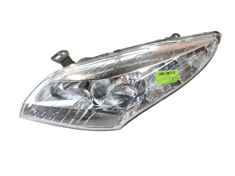 Recambio de faro izquierdo para renault megane iii hatchback (bz0/1_, b3_) 1.5 dci referencia OEM IAM 260601141R / 260607449R  