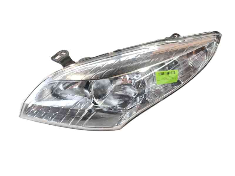 Recambio de faro izquierdo para renault megane iii hatchback (bz0/1_, b3_) 1.5 dci referencia OEM IAM 260601141R / 260607449R  