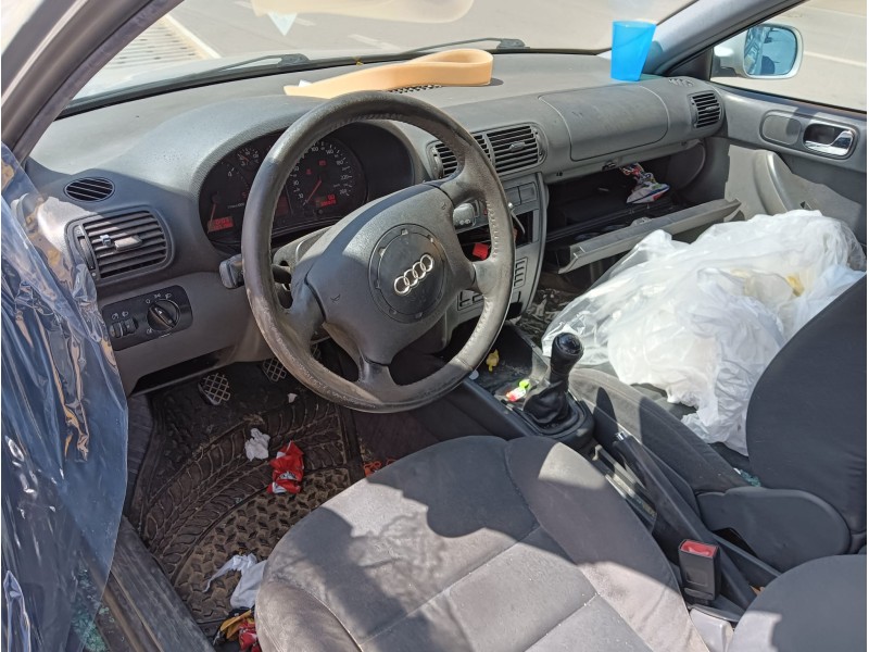 audi a3 (8l1) del año 1999