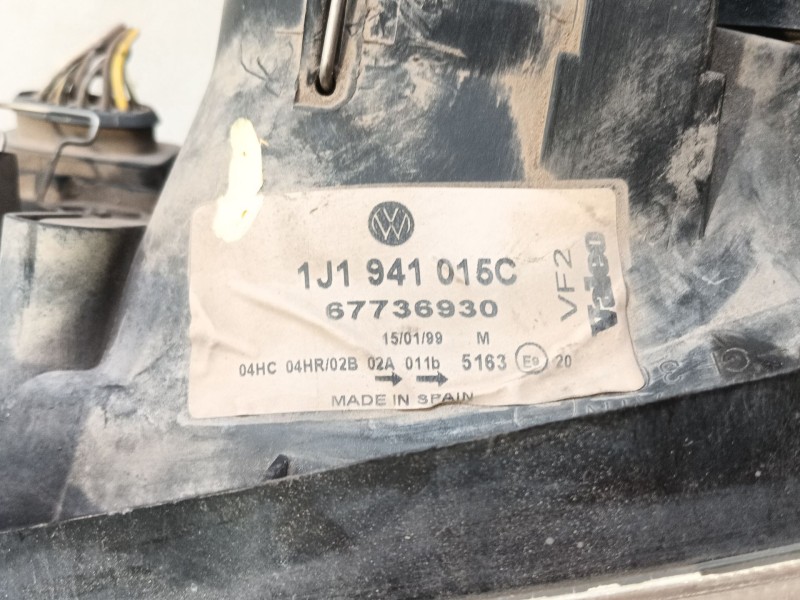 Recambio de faro izquierdo para volkswagen golf iv (1j1) 1.9 tdi referencia OEM IAM   