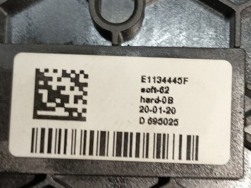 Recambio de mando elevalunas delantero izquierdo para renault megane iv sedán (lva/m/n) 1.5 dci 110 referencia OEM IAM   