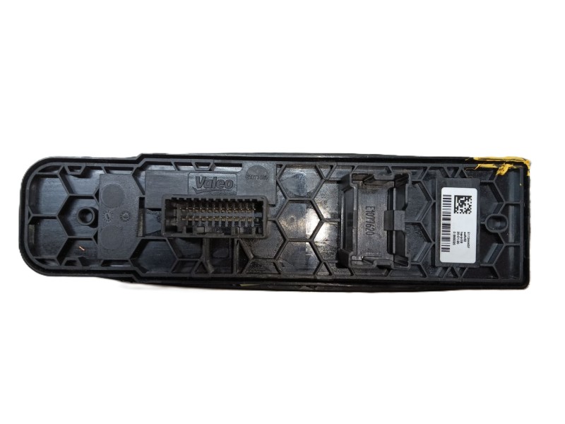 Recambio de mando elevalunas delantero izquierdo para renault megane iv sedán (lva/m/n) 1.5 dci 110 referencia OEM IAM   