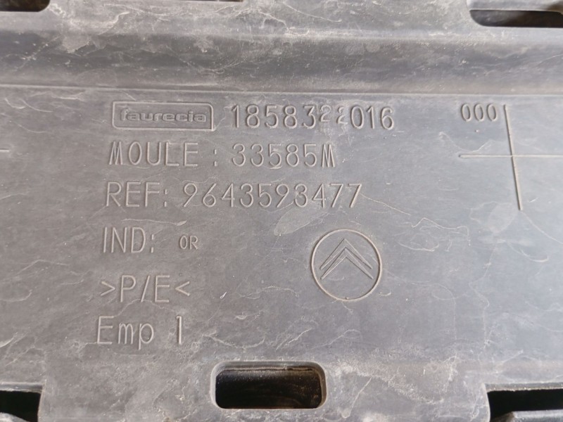 Recambio de paragolpes delantero para citroën c2 (jm_) 1.4 hdi referencia OEM IAM  9643593477 