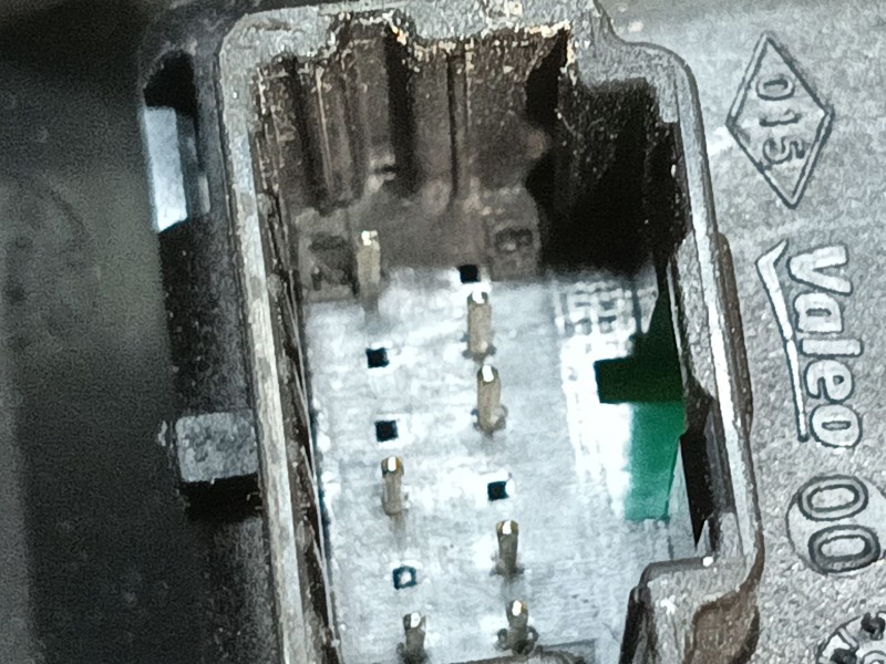 Recambio de mando elevalunas delantero izquierdo para renault clio iv (bh_) 1.5 dci 90 referencia OEM IAM 254112588R  