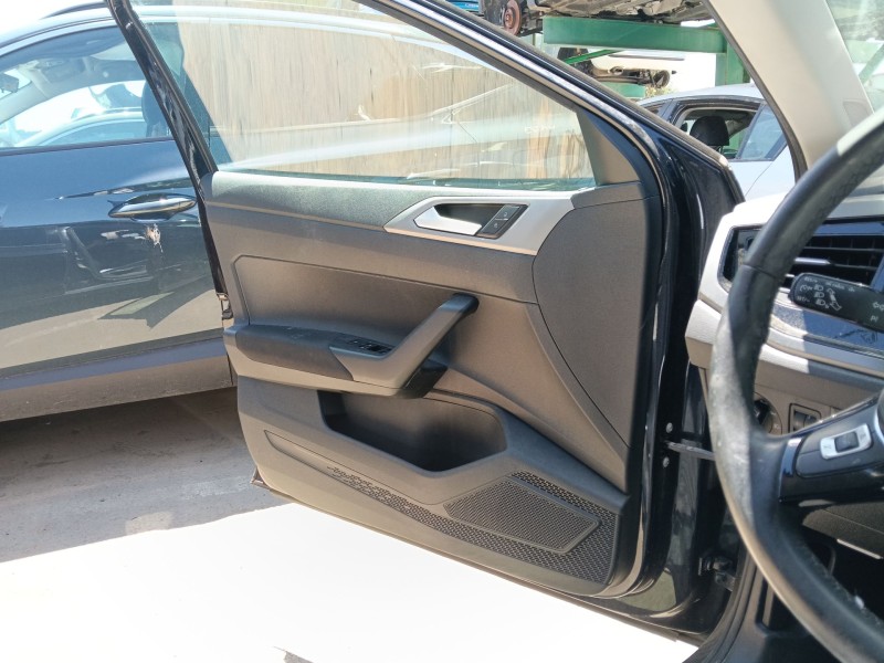 Recambio de guarnecido puerta delantera izquierda para volkswagen polo vi (aw1, bz1, ae1) 1.0 tsi referencia OEM IAM   