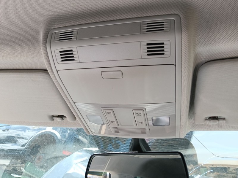 Recambio de luz interior delantera central para volkswagen polo vi (aw1, bz1, ae1) 1.0 tsi referencia OEM IAM   